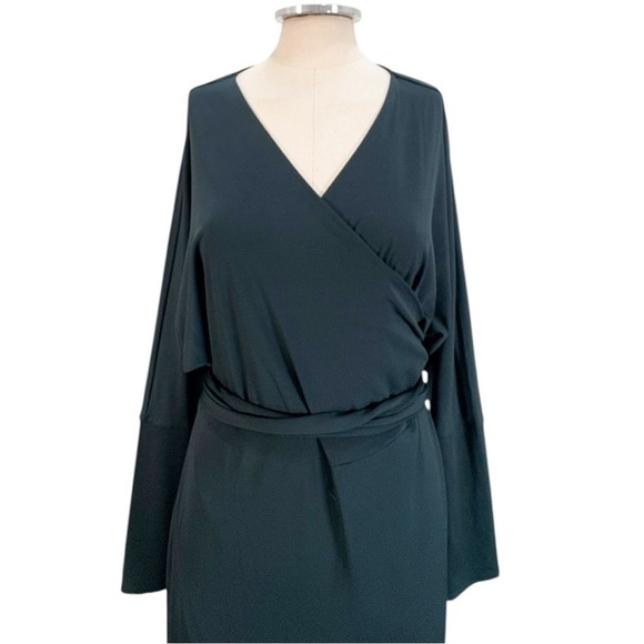 Universal Standard Dolman Wrap Dress Size S US 14-16 - Picture 5 of 8